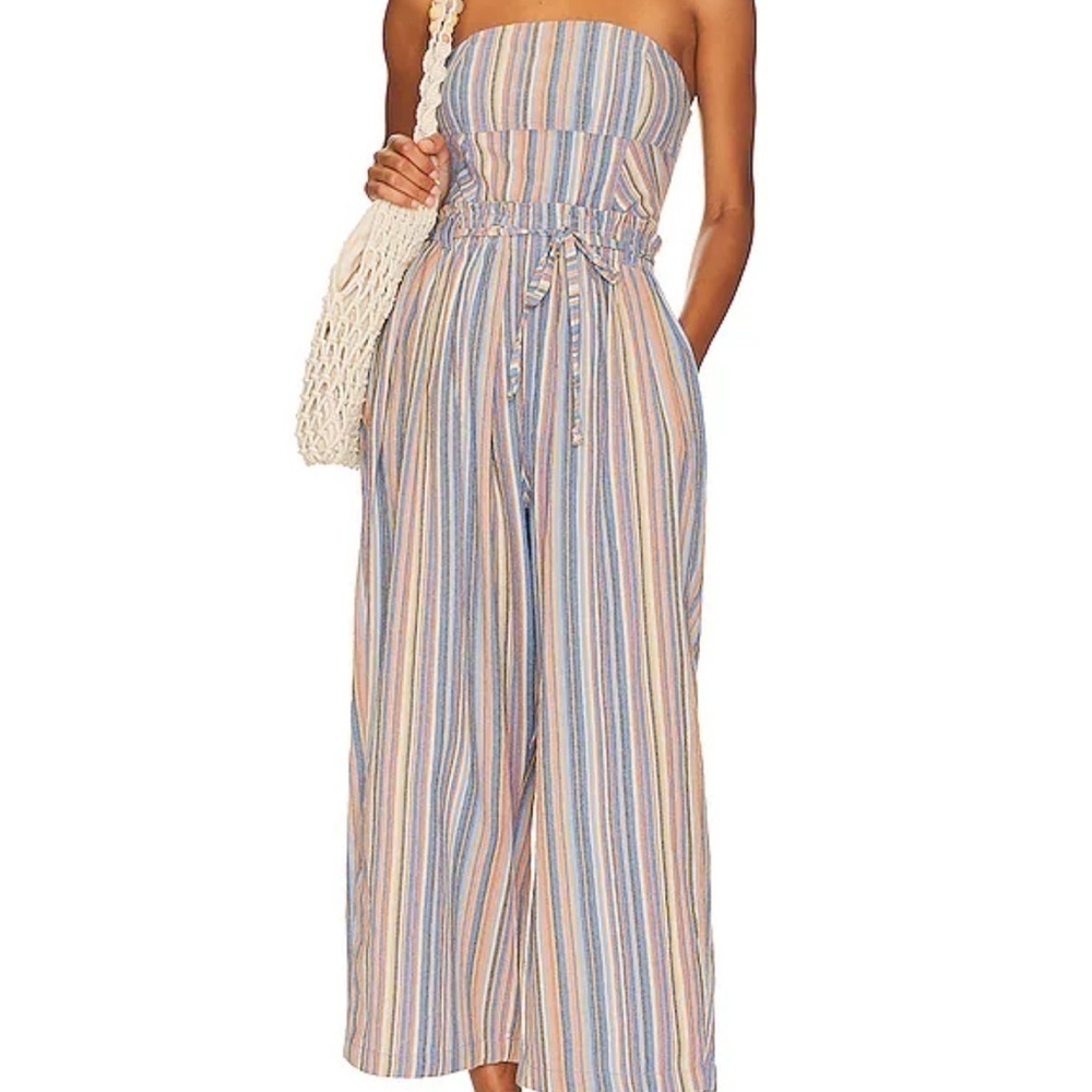 Free people X revolve Roaming‎ shores one piece